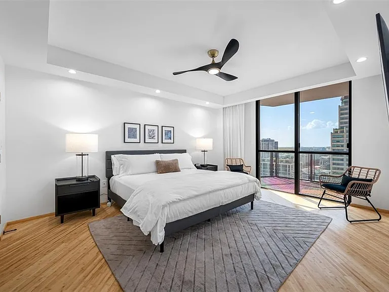 1 Beach Dr SE #2211 — Photo 56