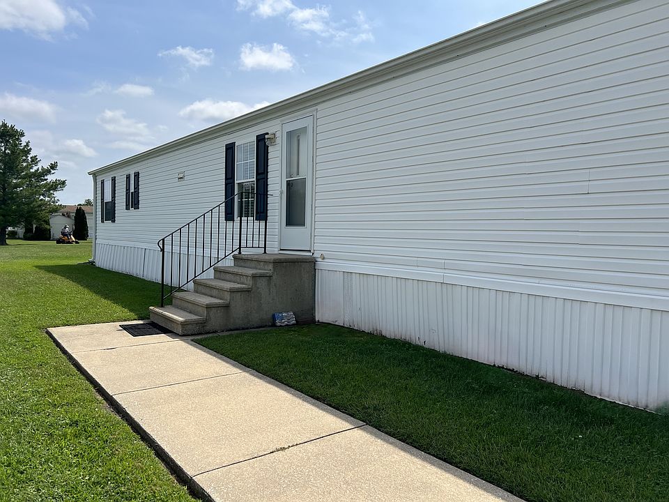 1st image of 5255 Gypsy Dr #41