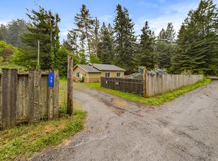 38 Marie Rd, Carlotta, CA 95528