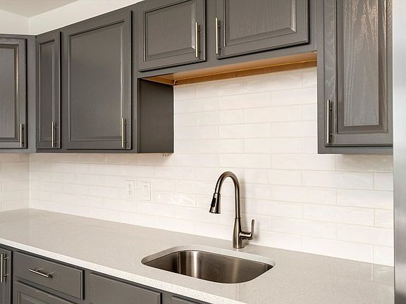 5th image of 23 Brookside Ave Suite 2