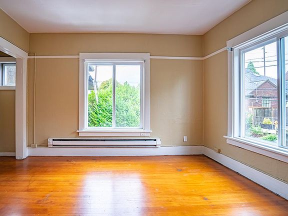 1415 1st Ave N: Studio