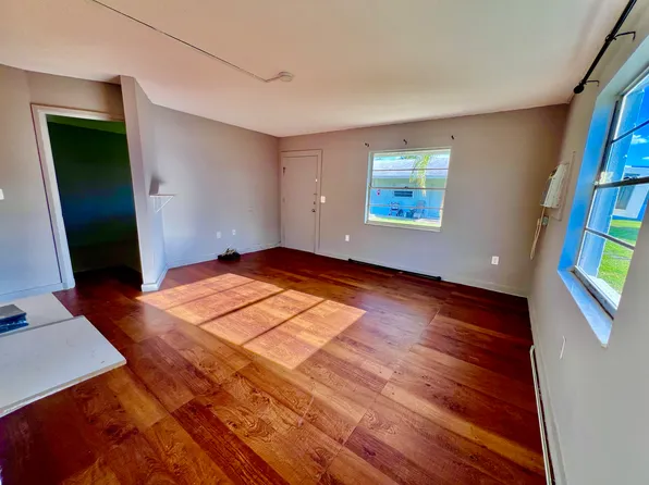 529 20th St W, Palmetto, FL 34221