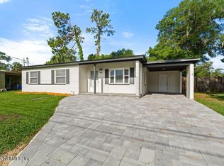 6154 Suwanee Rd, Jacksonville, FL 32217