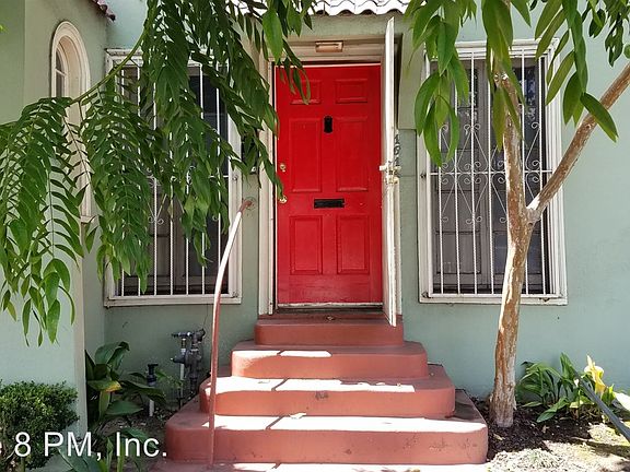 2nd image of 1614 Scott Ave