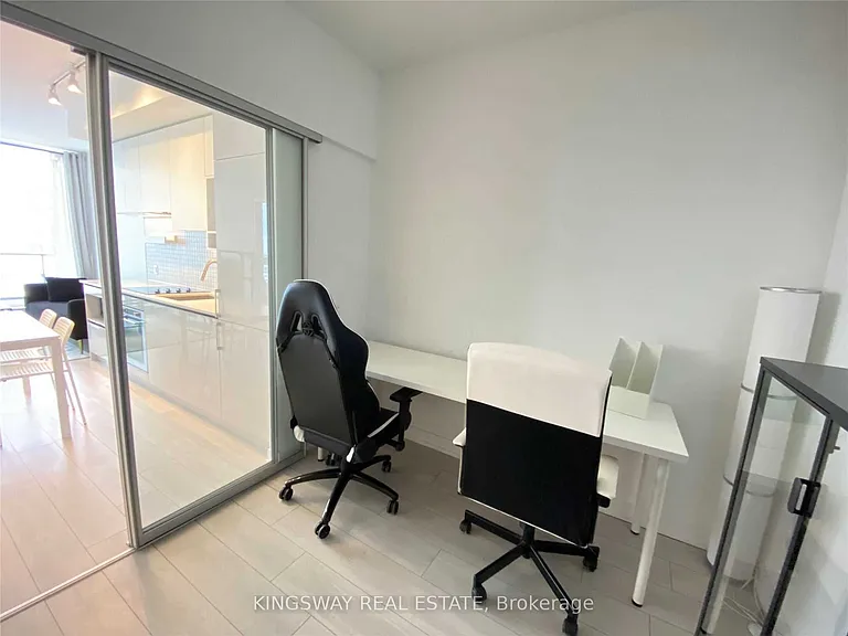 898 Portage Pkwy #Penthouse 05 — Photo 17