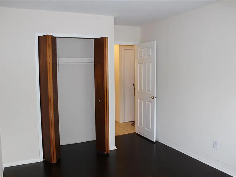 925 N Terrace Ln — Photo 6