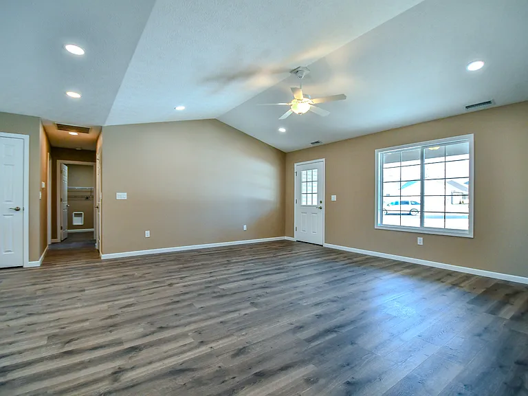 511 Cherry Ln — Photo 18