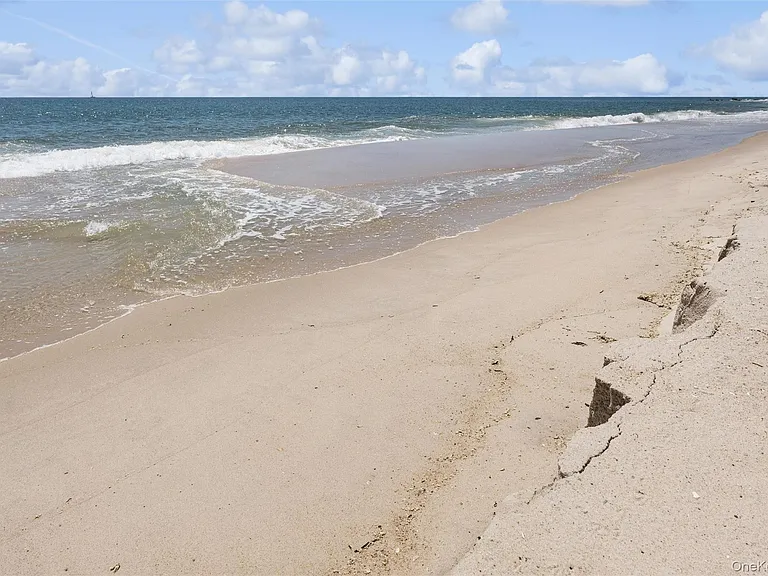 253 Dune Rd #62 — Photo 15