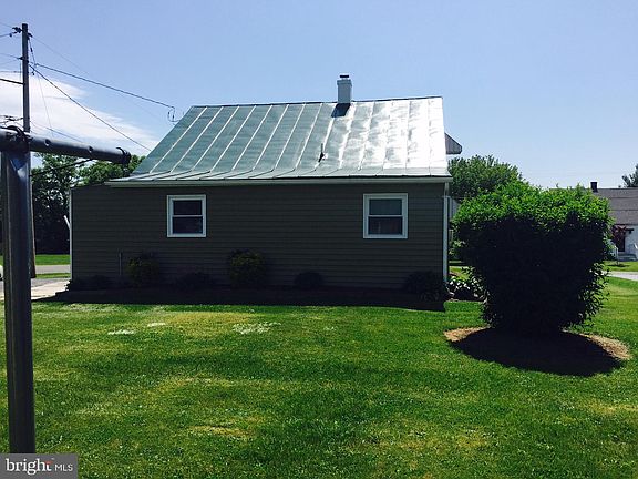 3rd image of 1006 Bell Air St