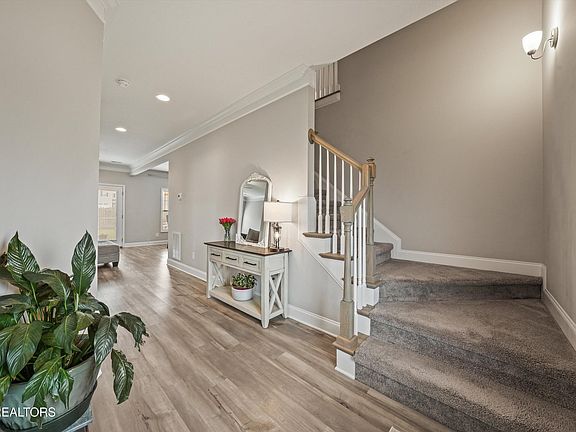 5th image of 2701 Farmhouse Dr