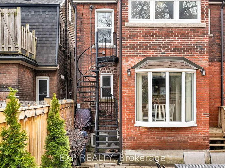 8 Springhurst Ave — Photo 23