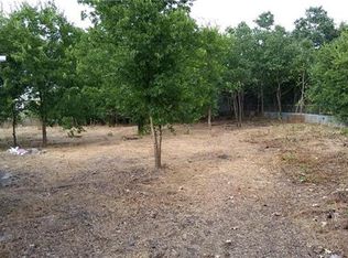 214 E Prairie Ave, Rogers, TX 76569