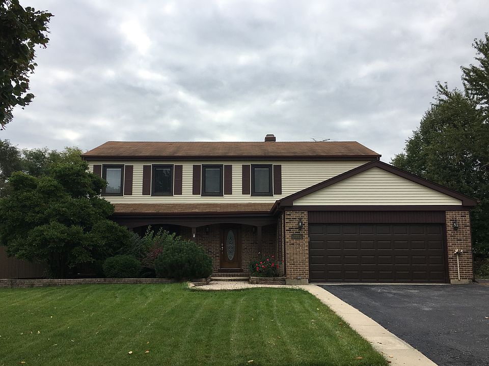 1st image of 3885 Charlemagne Dr