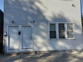 4800 South Winchester Avenue