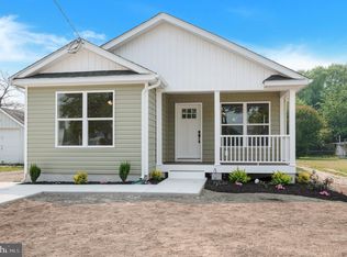 211 S West St, Harrington, DE 19952