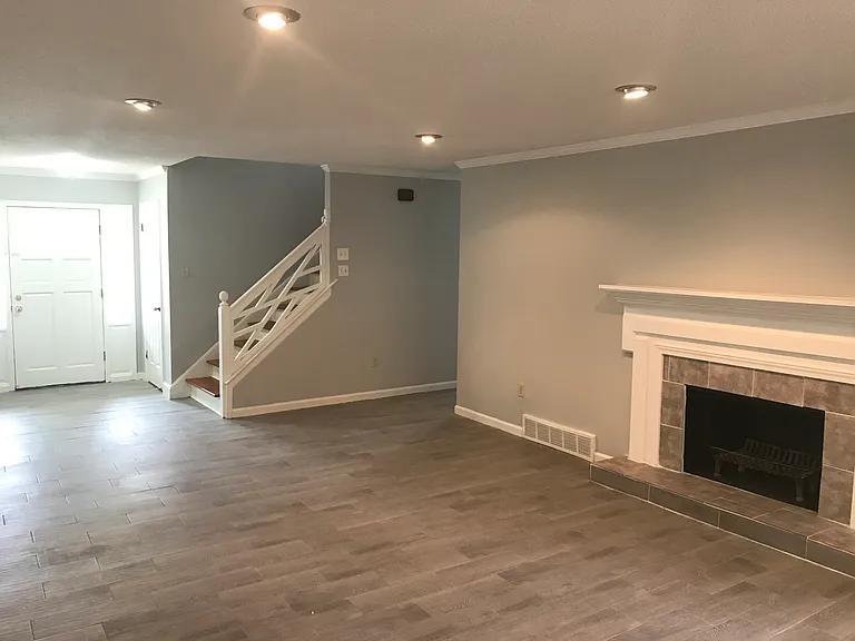 7028 Ashaway Cv — Photo 6