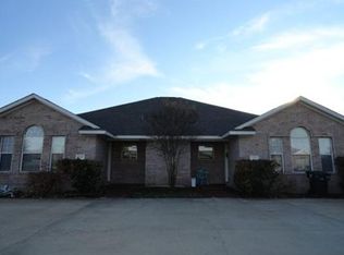 2336 Trace Mdws, College Station, TX 77845
