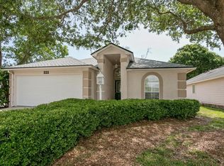 221 Charlemagne Cir, Ponte Vedra Beach, FL 32082