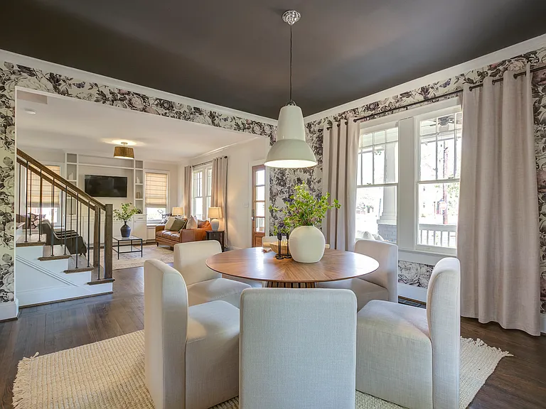429 W Park Ave — Photo 5