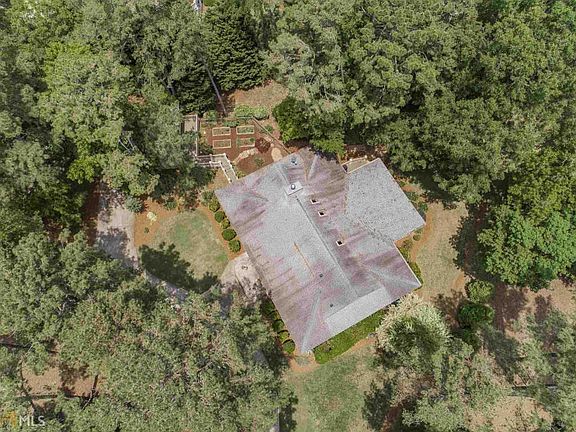 4th image of 1390 Bennett Springs Dr