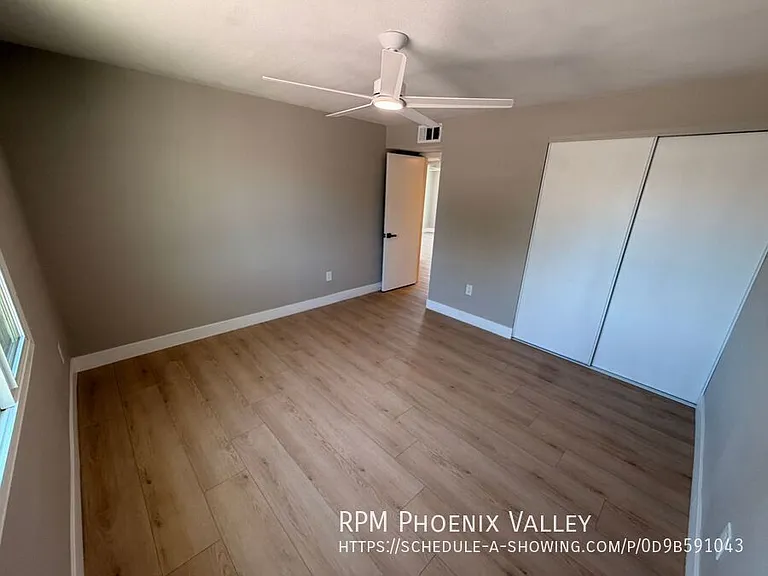 3902 E Joan De Arc Ave — Photo 14