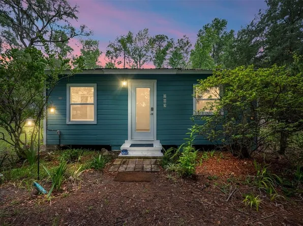 201-203 NE Tahota Ave, Micanopy, FL 32667