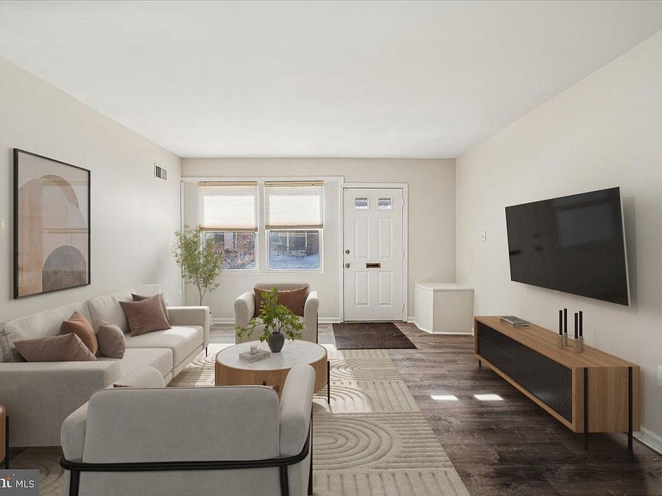 1st image of 1891 Addison Rd S