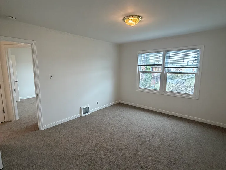 464 N San Anselmo Ave — Photo 13