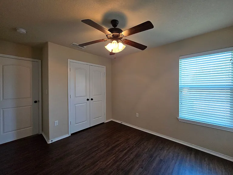203 Anne Louise Dr — Photo 12