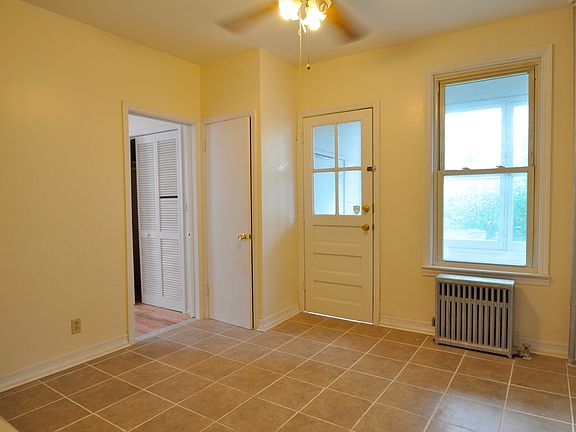 3rd image of 100 Chestnut St #5