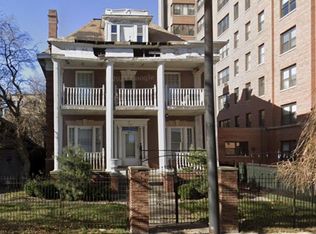 5852 N Sheridan Rd, Chicago, IL 60660