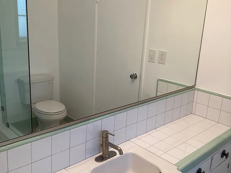 1234 N Laurel Ave — Photo 19