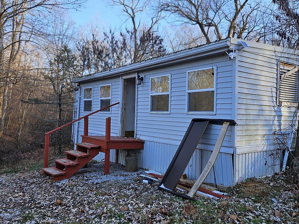2nd image of 3822 Country Manor St