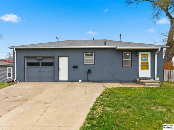 6058 Patterson St, Omaha, NE 68117