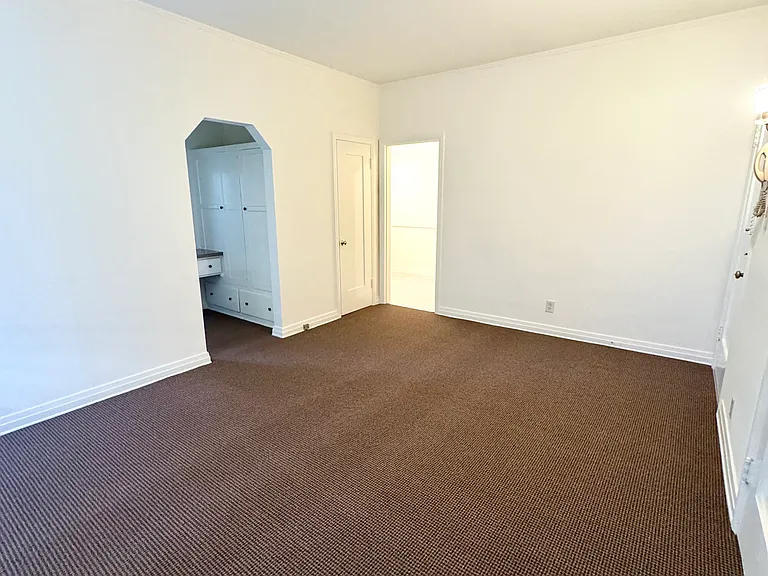 1324 N New Hampshire Ave #1 — Photo 7