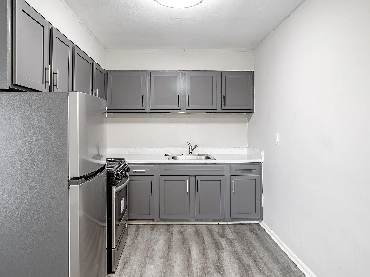 Coventry Place Apartments — Photo 1