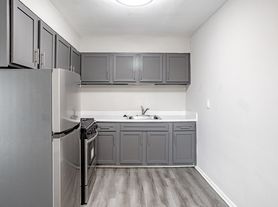 Coventry Place Apartments