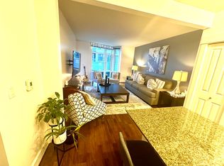 699 John St #313, Seattle, WA 98109