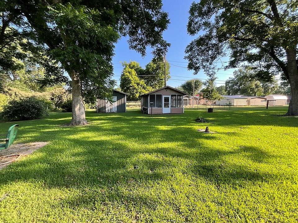 217 Neely St, Hollandale, MS 38748 Zillow