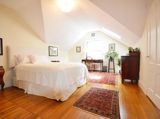93 Parade St APT 4, Providence, RI 02909