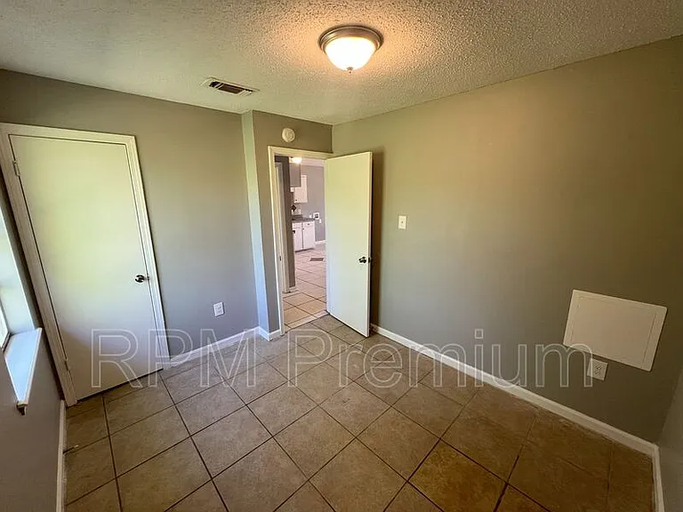 5143 Baker Blvd #C — Photo 19