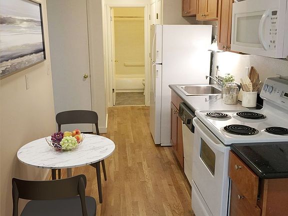 5th image of 4041 SE Gladstone St #4051