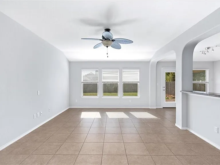 4549 Tiddle Ln — Photo 3