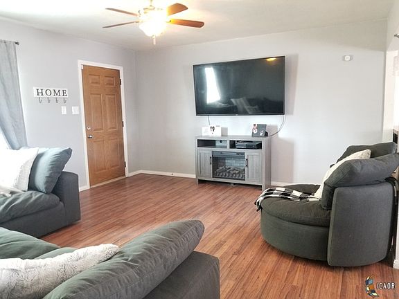 3rd image of 1282 Woodward Ave