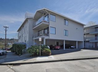 2562 Thorndyke Ave W, Seattle, WA 98199