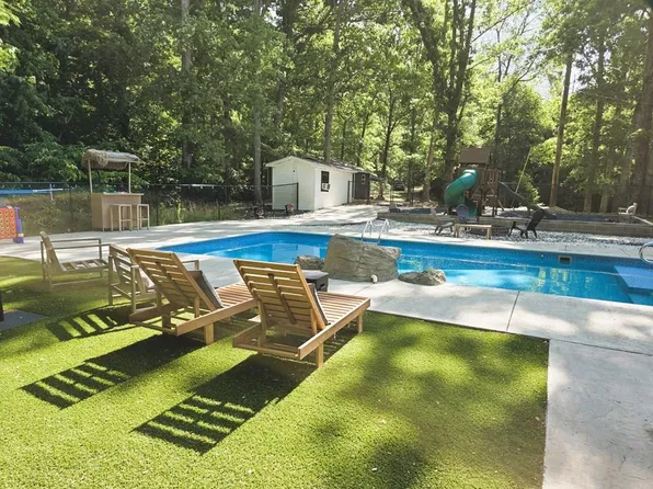 1975 Kelly Rd, Holladay, TN 38341