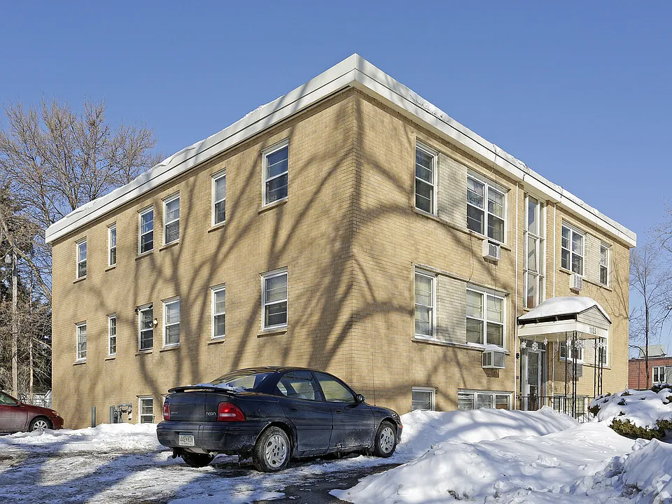 1125 Agate St #3