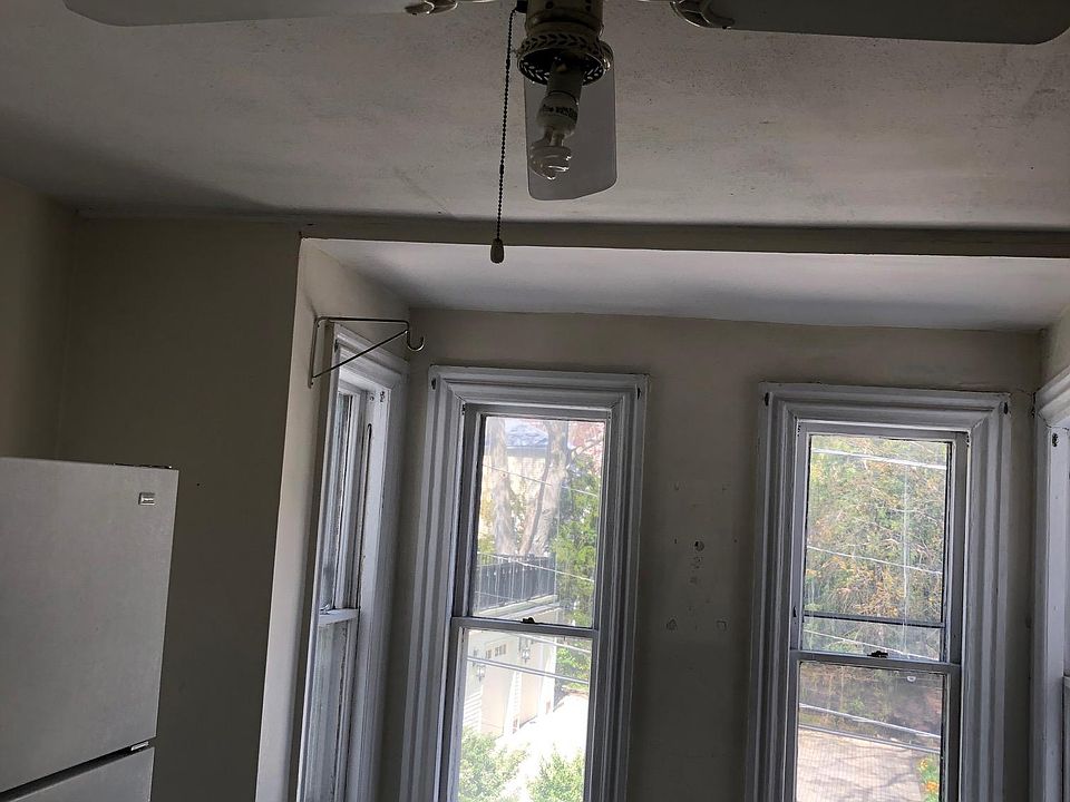 1st image of 19 Tremont St #2