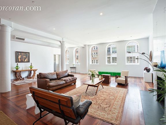 3rd image of 169 Hudson St APT 2S