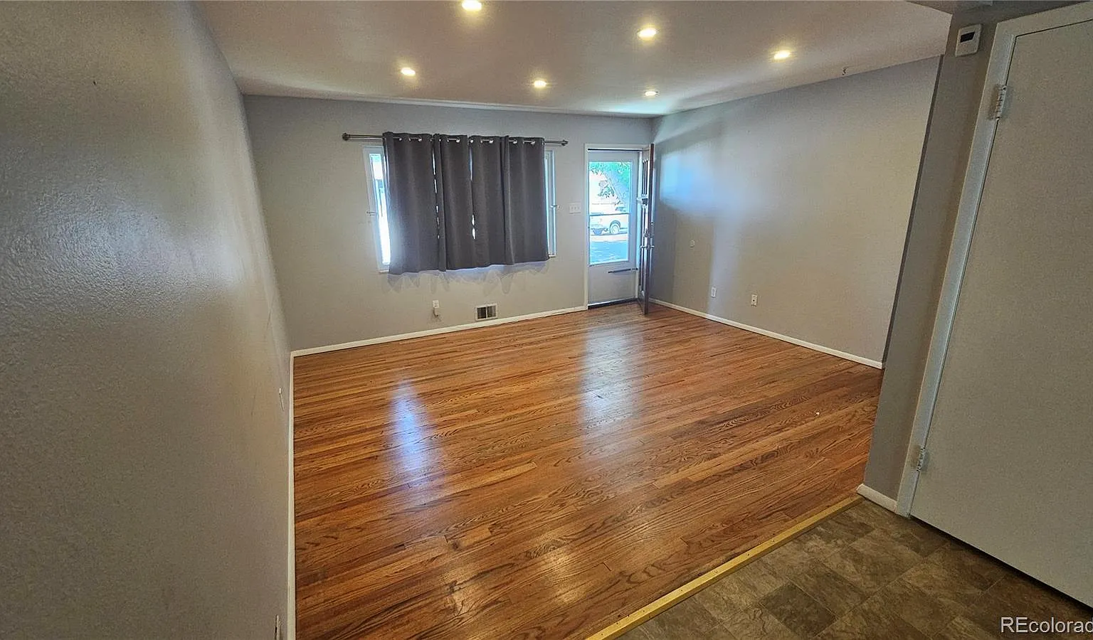4 bed, 2.0 bath, 1416 sqft, $3,100 — Photo 2